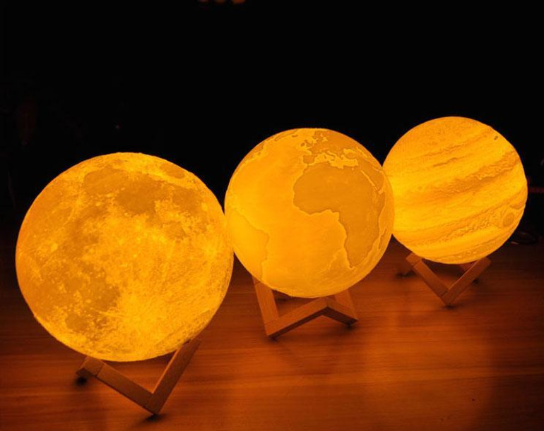 Luna Moon Lamp