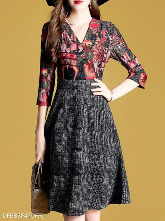 V Neck Print Skater Dress