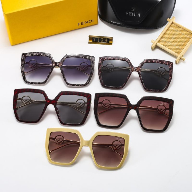 1124Square Gradient Sunglasses