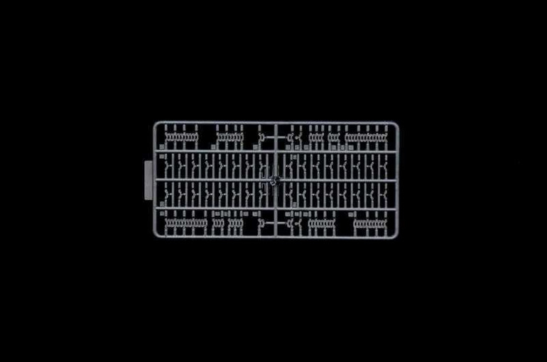 Italeri 1/72 SdKfz 251/8 Halftrack Ambulance Kit