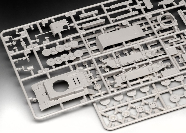 Revell Germany 1/72 PzKpfw II Ausf L LUCHS (SdKfz 123)Tank Kit