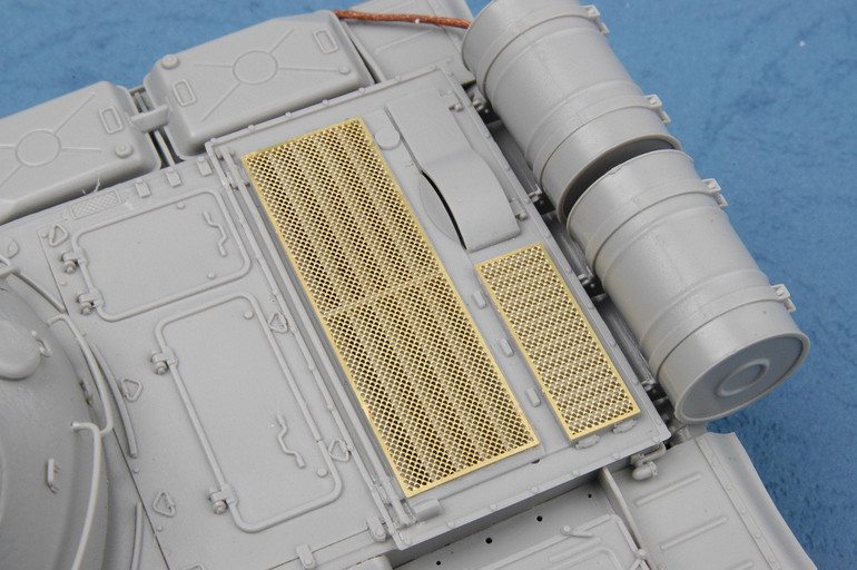 Trumpeter Military Models 1/35 Russian T62 Mod 1962 Tank Kit