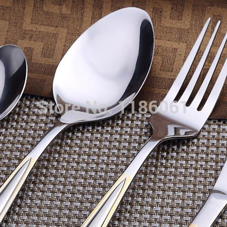 New 24Pcs Stainless Steel Gold Flat ware Sets Plated Cutlery Dinner Set Tableware Silverware Dinner Fork S poon Knife