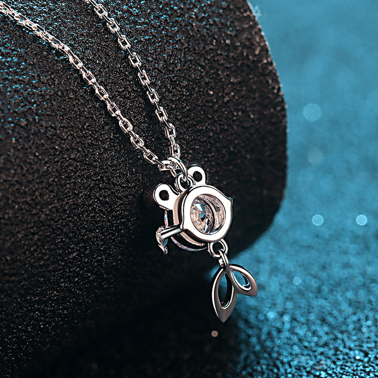 Round Cut Moissanite Diamond Fish Pendant Necklace