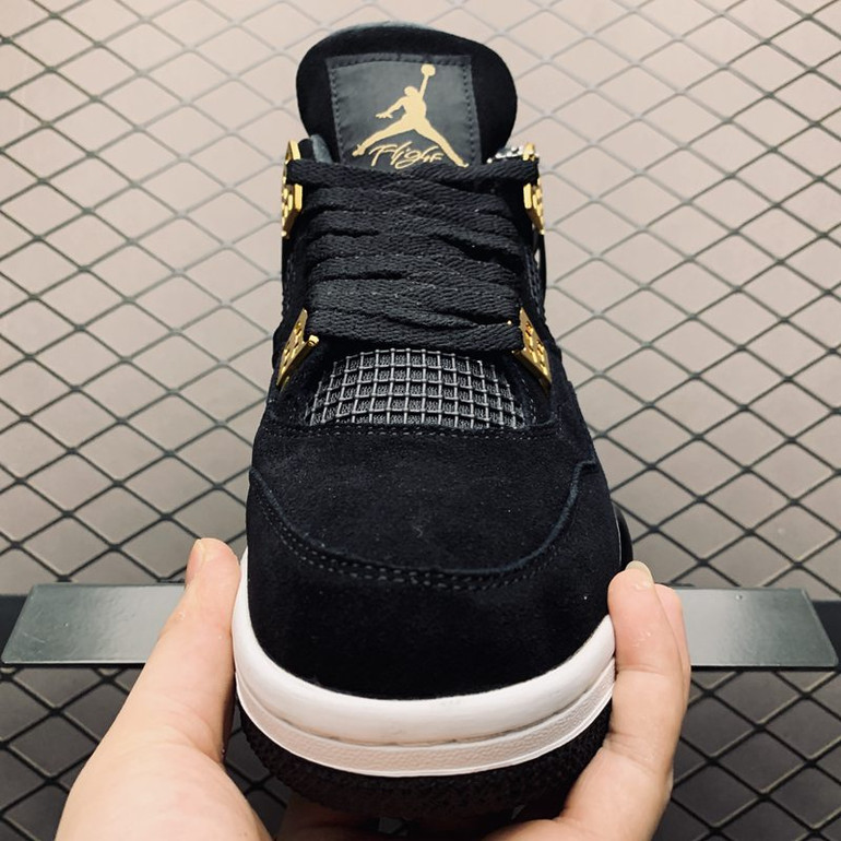 Air Jordan 4 Retro “Royalty”