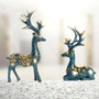 2pcs Ornaments Couple Deer Shape Resin Artistic Beautiful Miniature Craft Figurine Decoration For Store Home Decoration Crafts