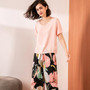 2020 Summer New Women V-Neck Leaves Printed Pajamas Set Ladies Comfort Simple Style Sleepwear Loose Soft Casual Wear Homewear
