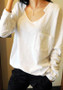 White Pockets V-neck Casual Office Worker/Daily T-Shirt