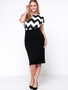 Casual Black White Zigzag Striped Round Neck Plus Size T-Shirt