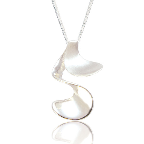 Leila Pendant & Chain - Silver