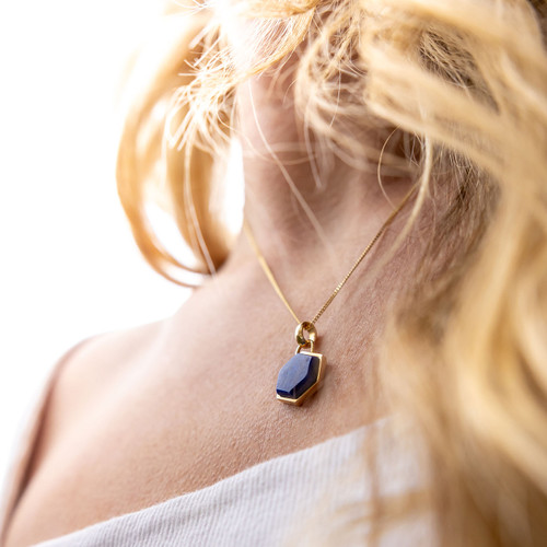 Liga Hexagon Lapis Pendant & Chain - Gold