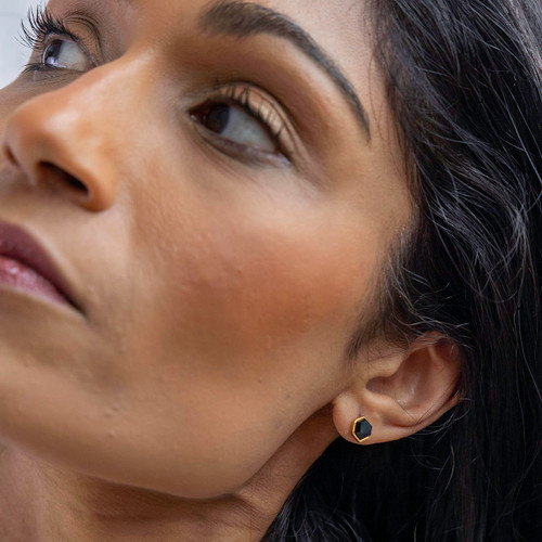 Liga Hexagon Black Onyx Stud Earrings - Gold