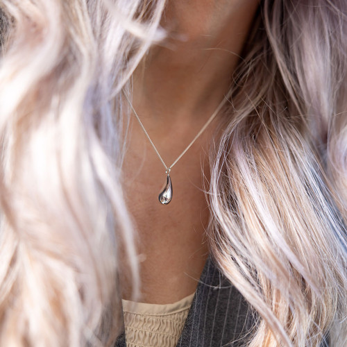 Dassa Droplet Pendant & Chain - Silver