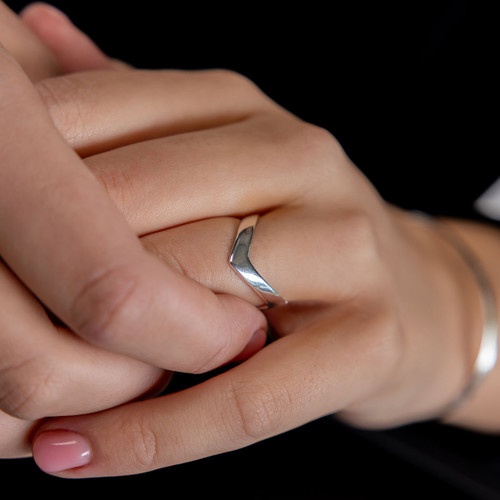 Mae Wishbone Ring