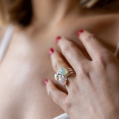 Ria Large Stone Ring - Mother of Pearl