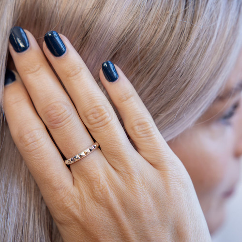 Heba Pyramid Ring - Silver