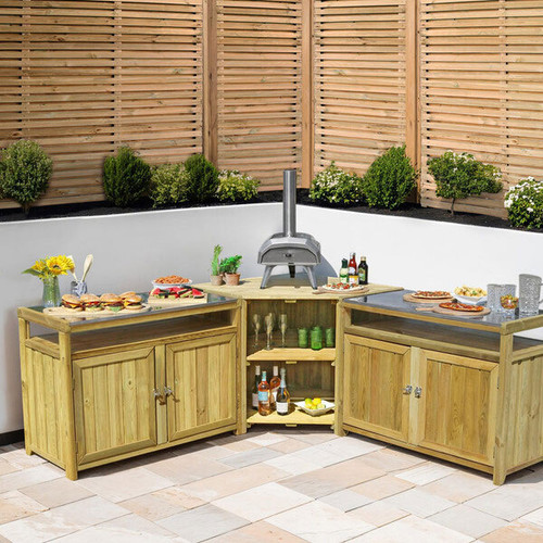 Outdoor Kitchens