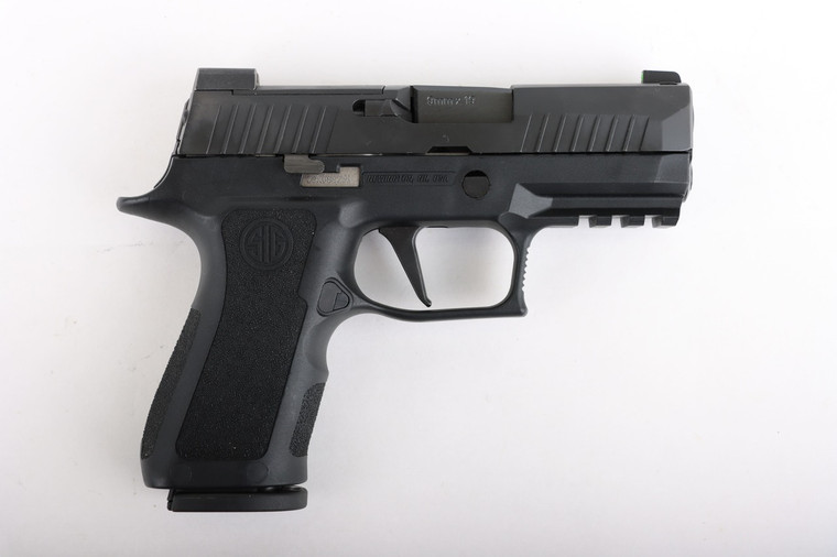 Sig Sauer P320 X-Carry 9mm w/Box & Mag