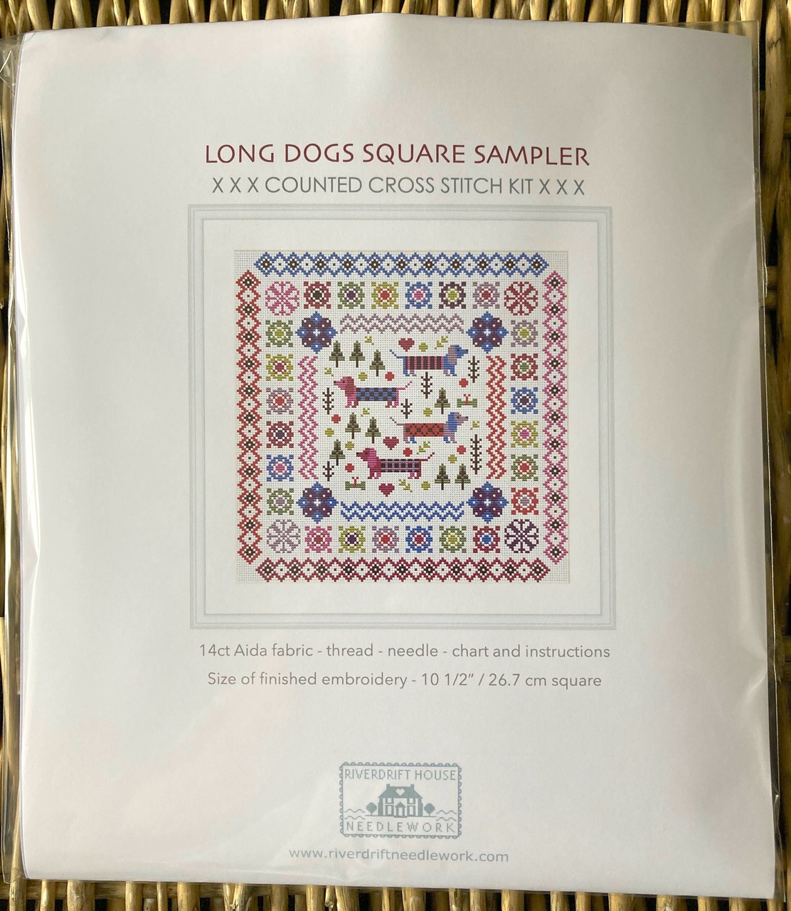 CROSS STITCH KIT 14ct AIDA Long Dogs - Riverdrift Needlework
