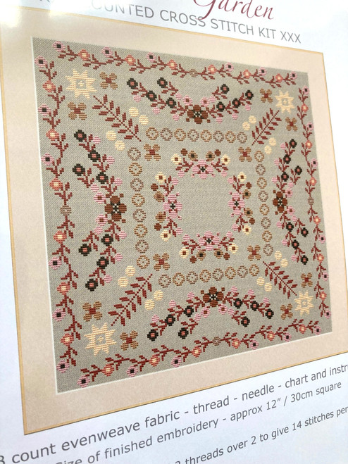 CROSS STITCH KIT 28ct EVENWEAVE Flower Garden CROSS STITCH KIT 28ct EVENWEAVE Flower Garden