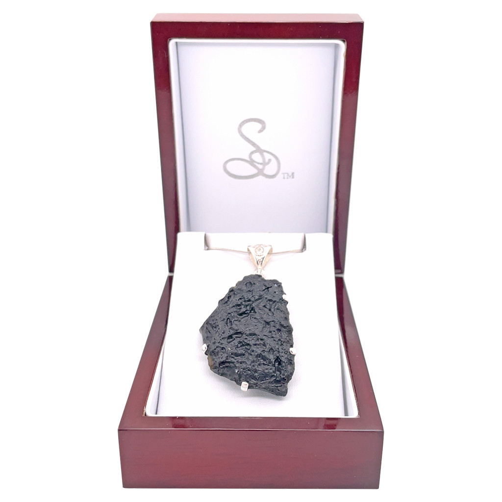 Tektite Crystal  Pendant Necklace (AE1137)