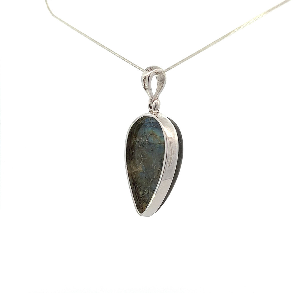 Labradorite Pendant Necklace (SB2133)