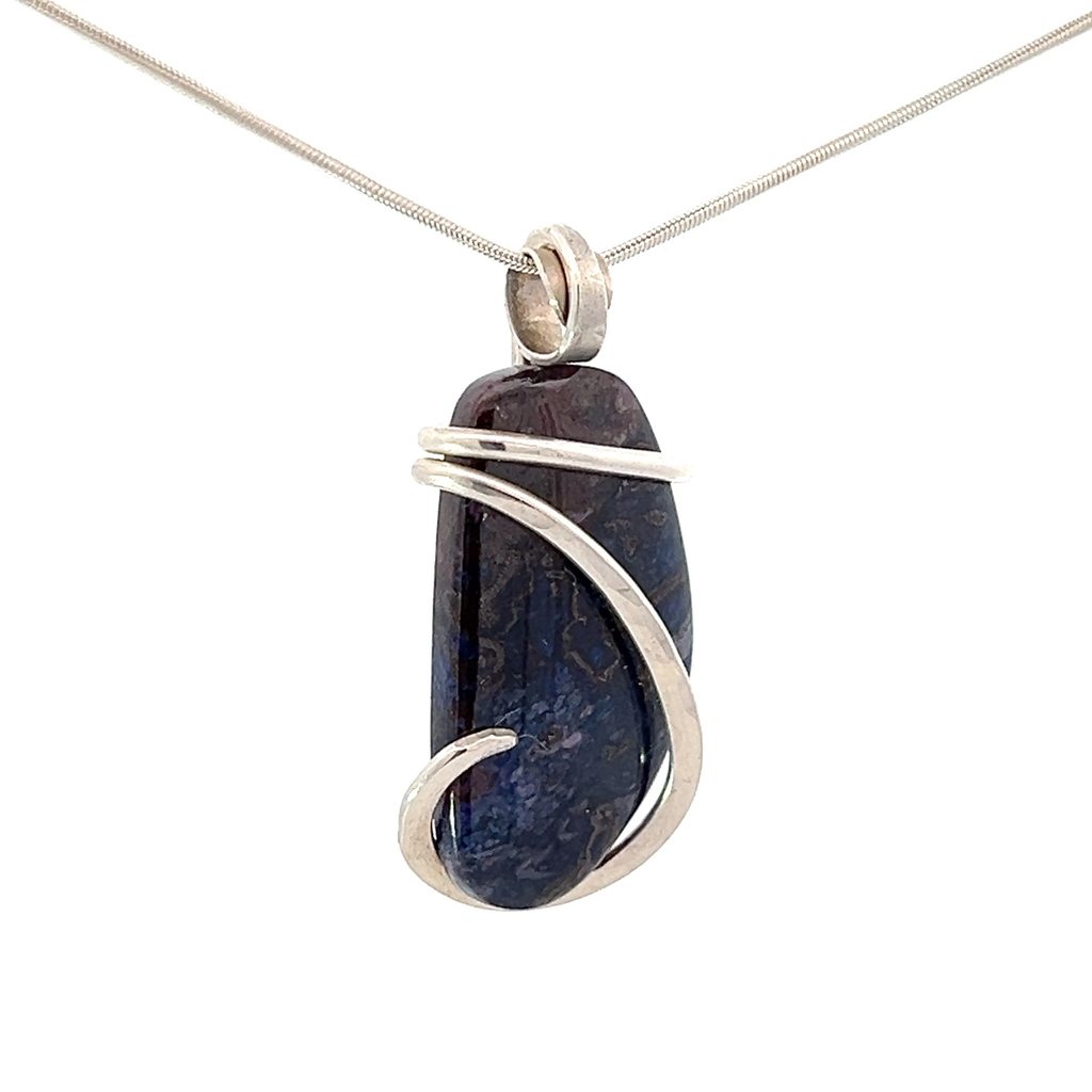 Sugilite Pendant Necklace (M1273)