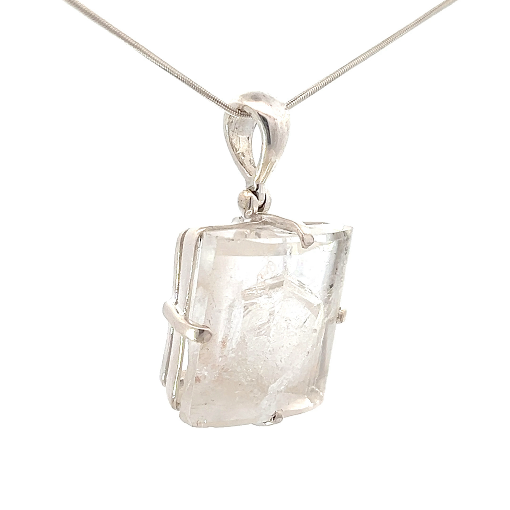 Manifestation Quartz Pendant (SB2465)