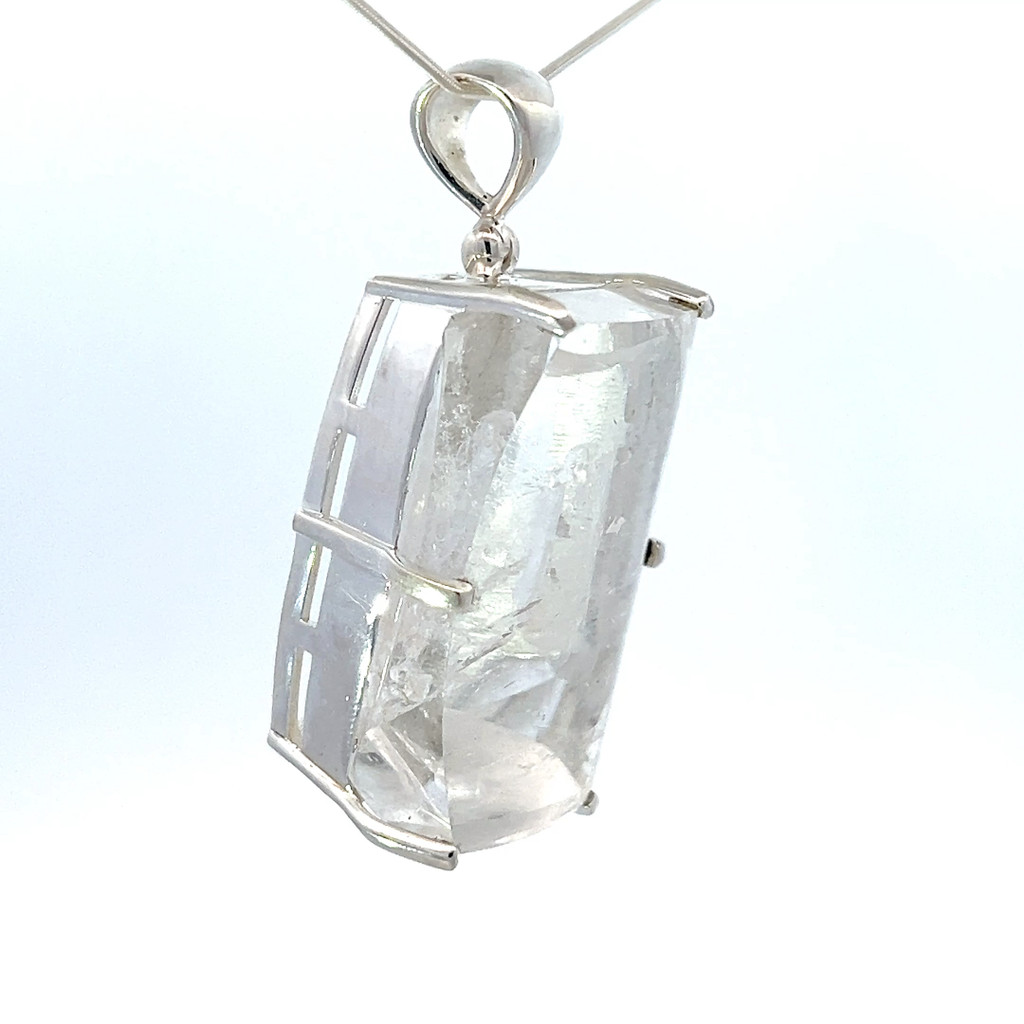 Manifestation Quartz Pendant (SB3111)
