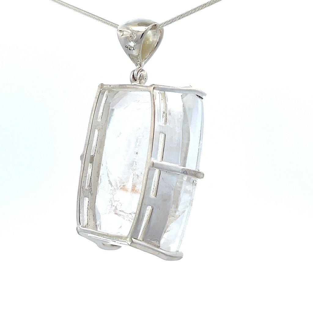Manifestation Quartz Pendant (SB3111)