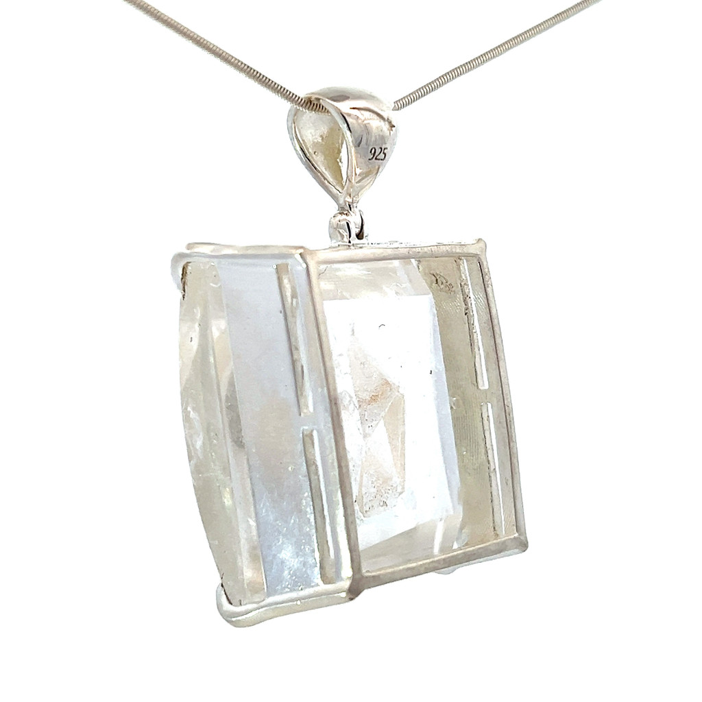 Manifestation Quartz Crystal Pendant (SB2926)