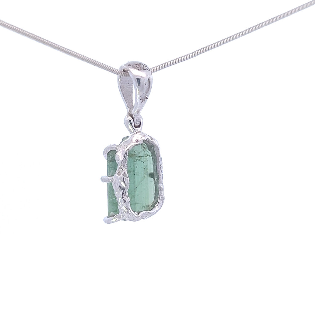 Green Tourmaline Pendant Necklace (SB1155)