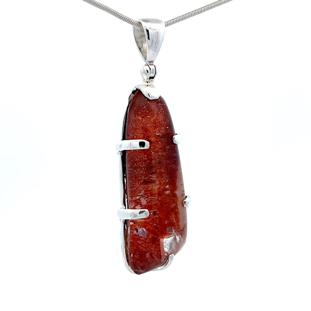 Natural Red Quartz Pendant Necklace (SB3110)
