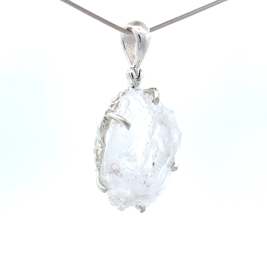 Petalite Crystal Pendant Necklace (SB2709)