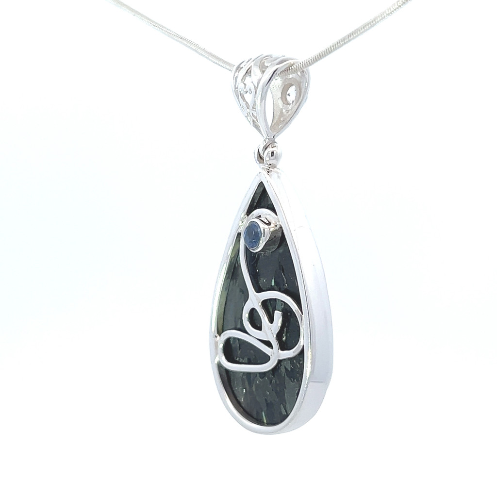 Nuummite Pendant Necklace (AE1238)