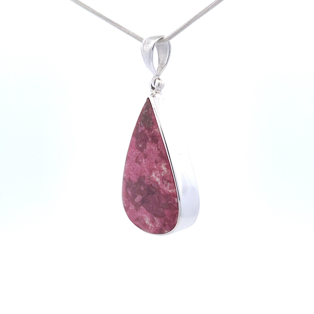 Thulite Pendant Necklace (SE1332)