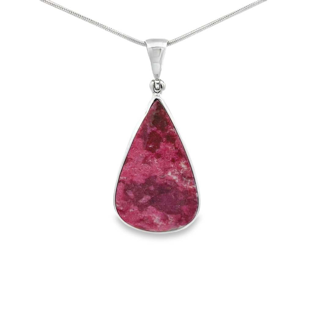 Thulite Pendant Necklace (SE1332)