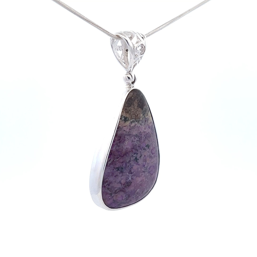 Sugilite Pendant Necklace (AE1019)