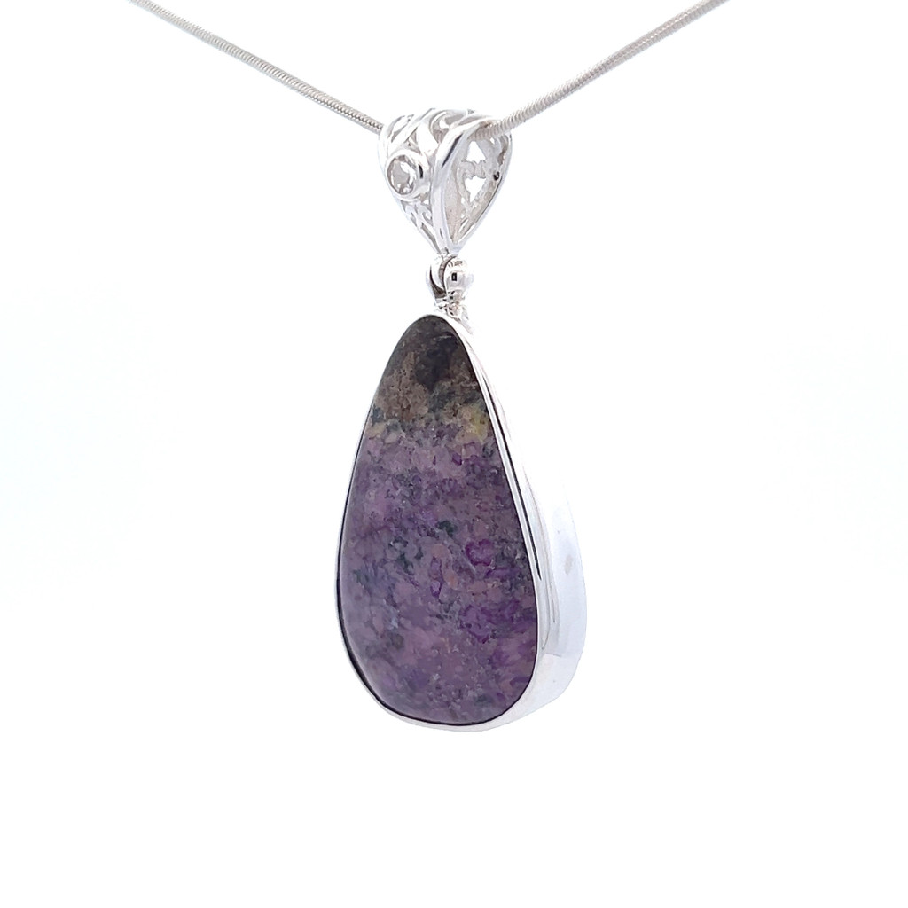 Sugilite Pendant Necklace (AE1019)