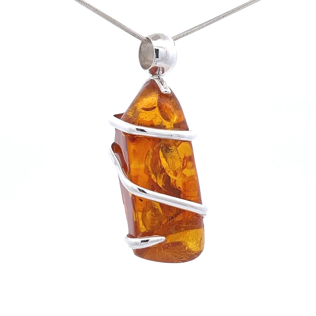 Baltic Amber Pendant Necklace (SE1790)