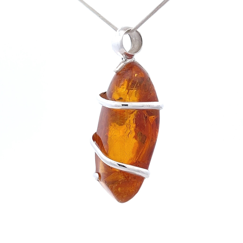 Baltic Amber Pendant Necklace (SE1790)