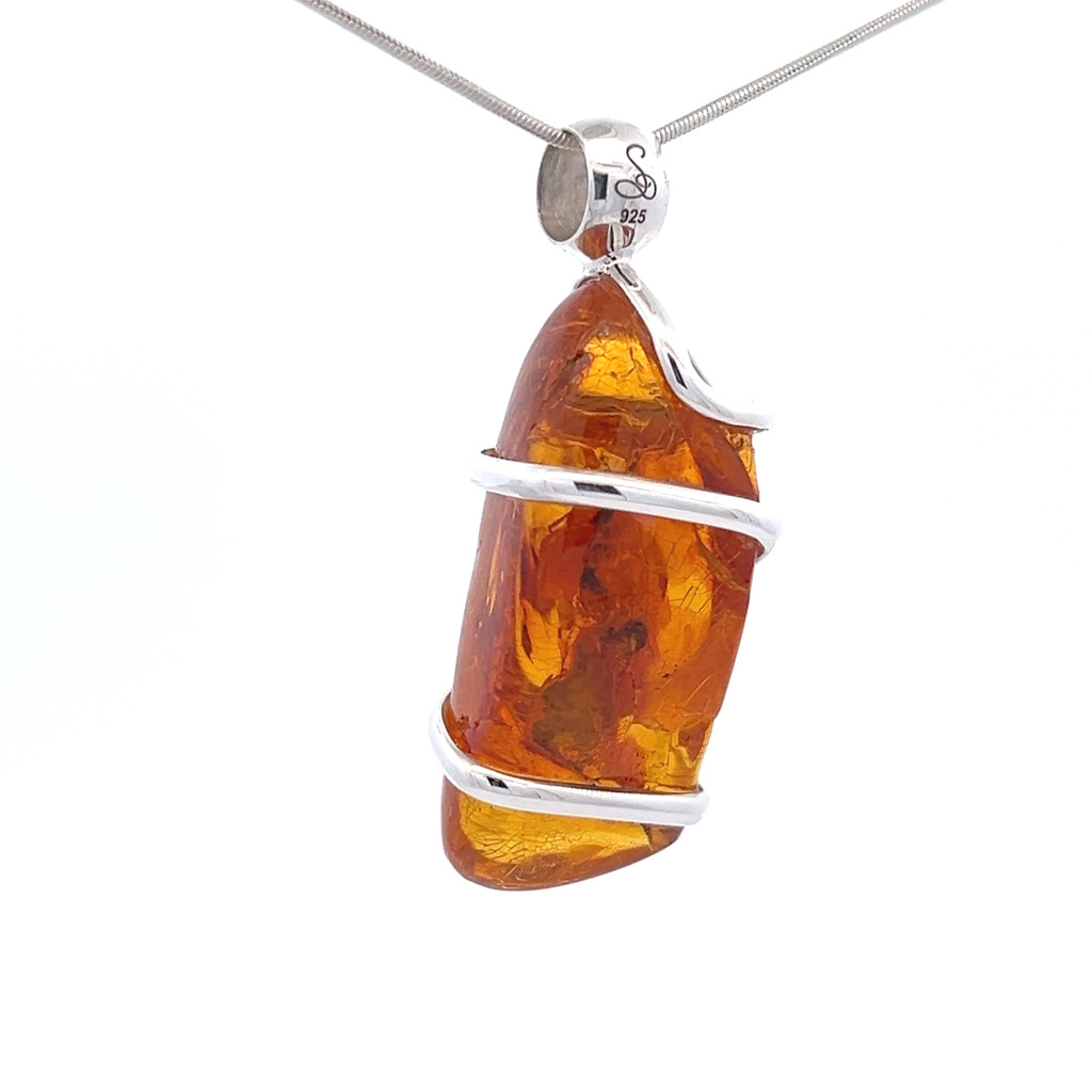 Baltic Amber Pendant Necklace (SE1790)