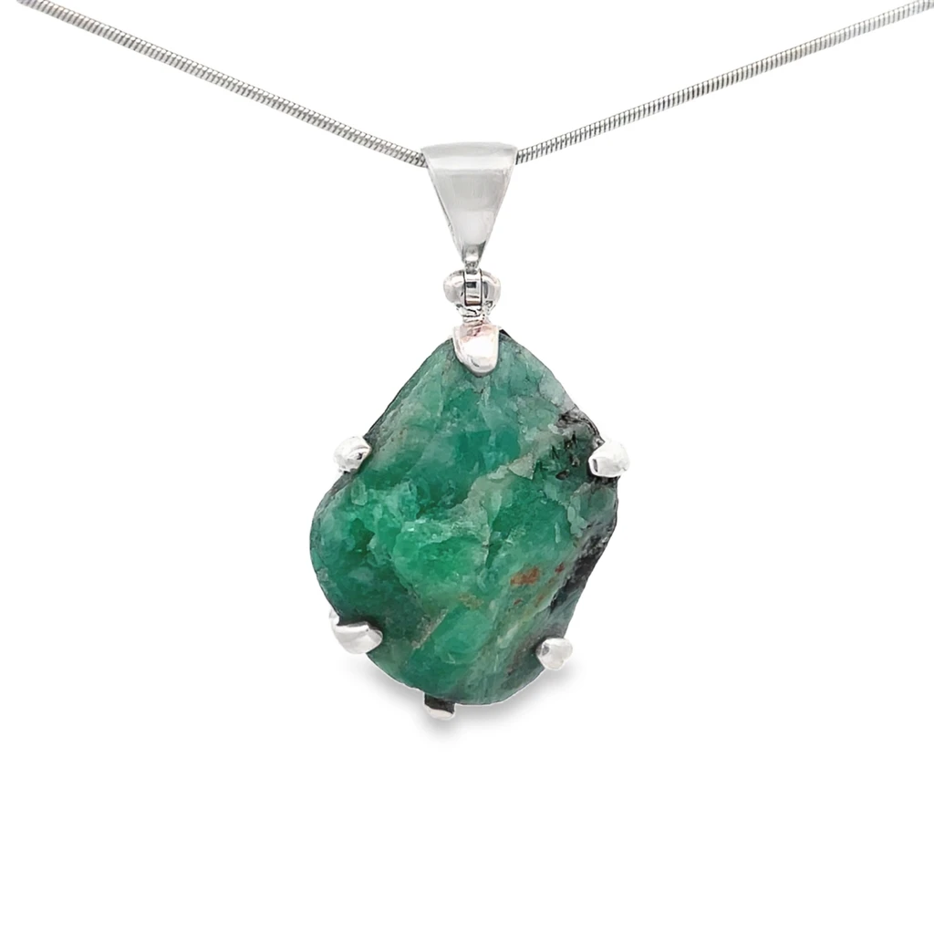 Emerald in Quartz Pendant Necklace (SB3149)
