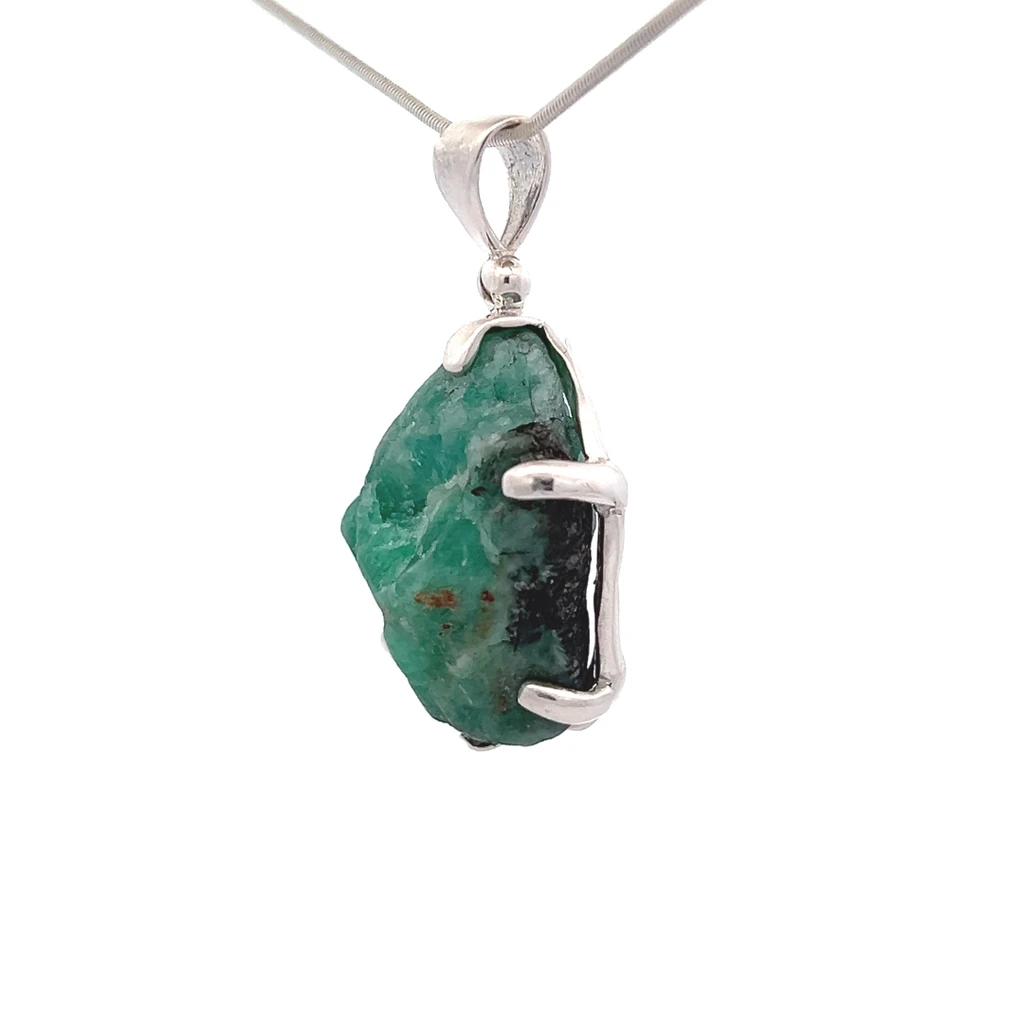 Emerald in Quartz Pendant Necklace (SB3149)