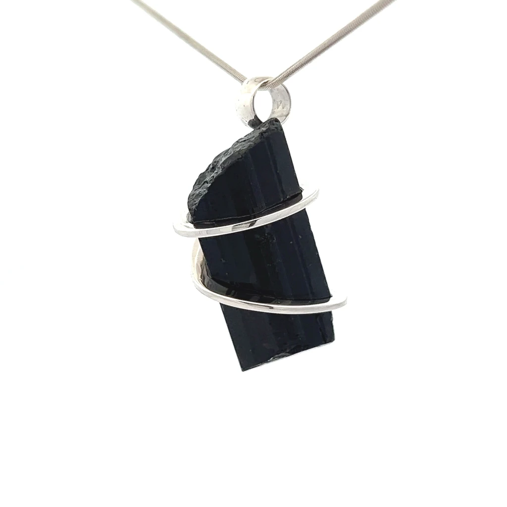 Black Tourmaline Pendant Necklace (SE1348)