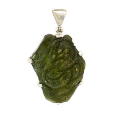 Carved Idocrase Pendant Necklace (SB2652)