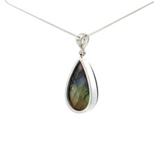 Labradorite Pendant Necklace (SB2746)