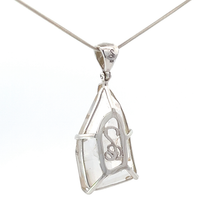 Manifestation Quartz Pendant (SE1086)