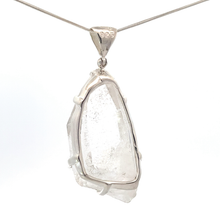 Tibetan Himalayan Quartz Pendant (SB1747)