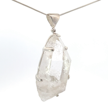 Tibetan Himalayan Quartz Pendant (SB1747)